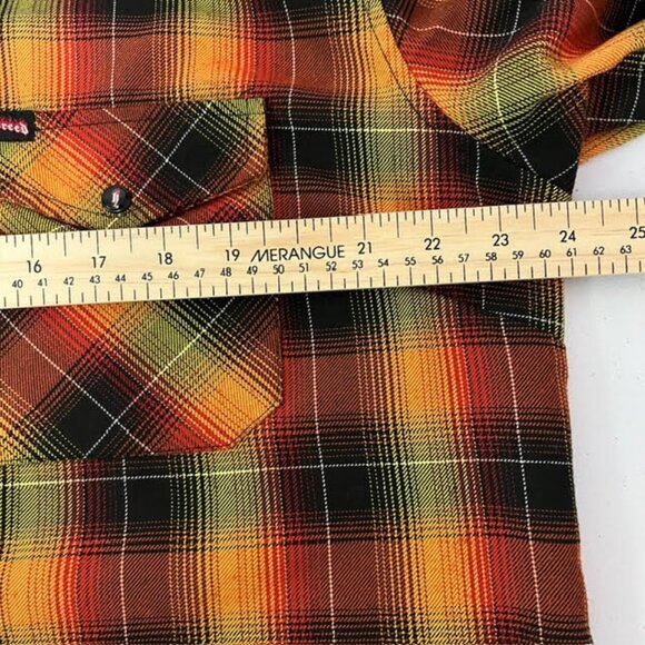 Dixxon Womens Hatebreed Flannel Shirt 2X - Picture 9 of 16
